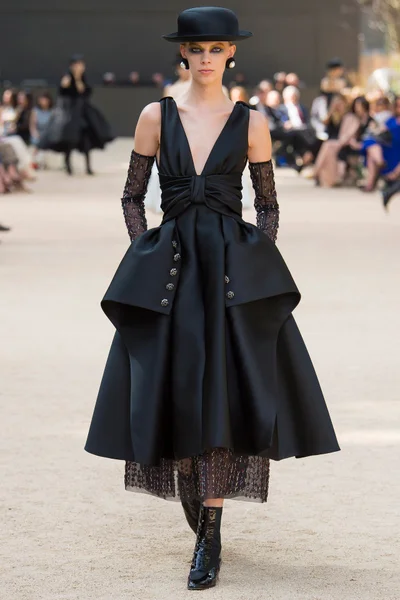 Look 52